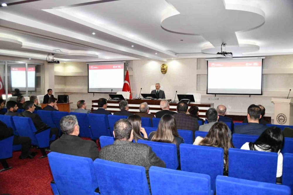 Hayvancılık Zirvesi.. Buzağı Ölümleri ve Hastalıklar Masaya Yatırıldı!