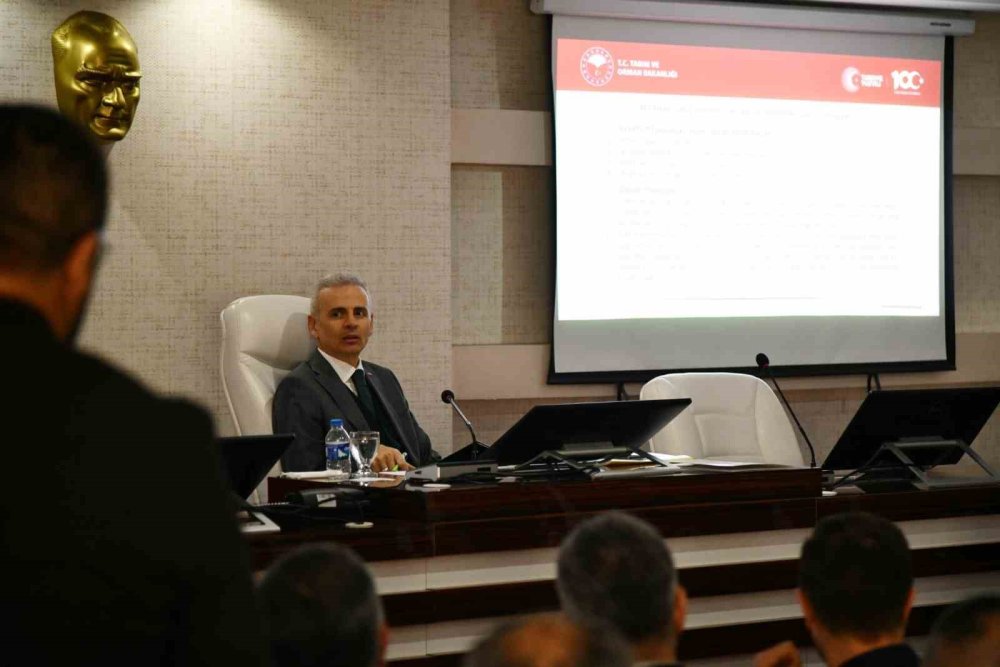 Hayvancılık Zirvesi.. Buzağı Ölümleri ve Hastalıklar Masaya Yatırıldı!