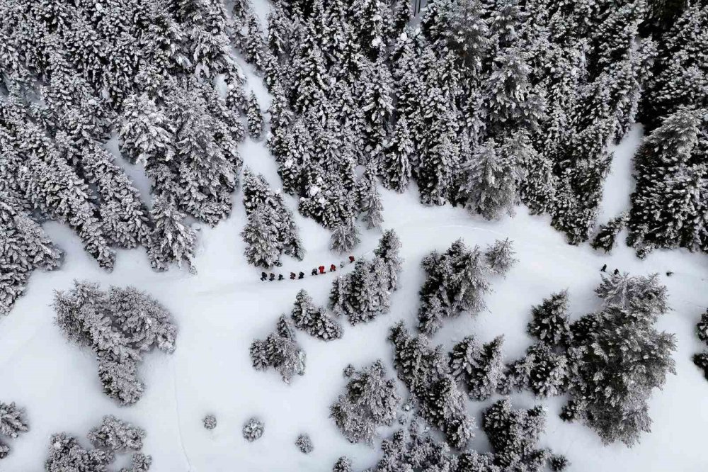 Tersun Dağı’nda Zorlu Kış Yürüyüşü: Kar Kalınlığı 1,5 Metreyi Buldu