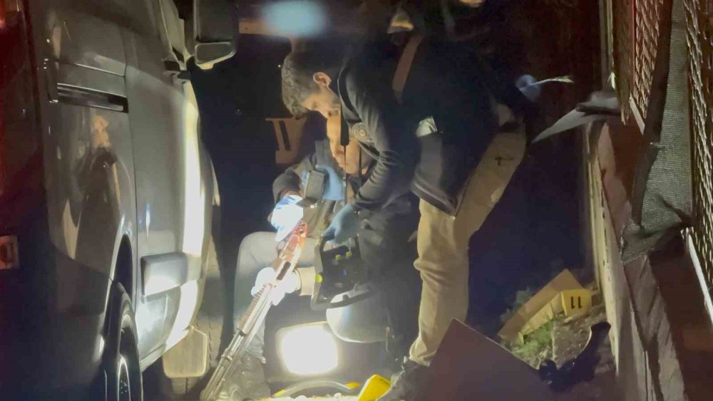 Samsun’da Maskeli Şahıslar, İki Kardeşe Silahlı Saldırı Düzenledi: 1 Ölü, 1 Yaralı