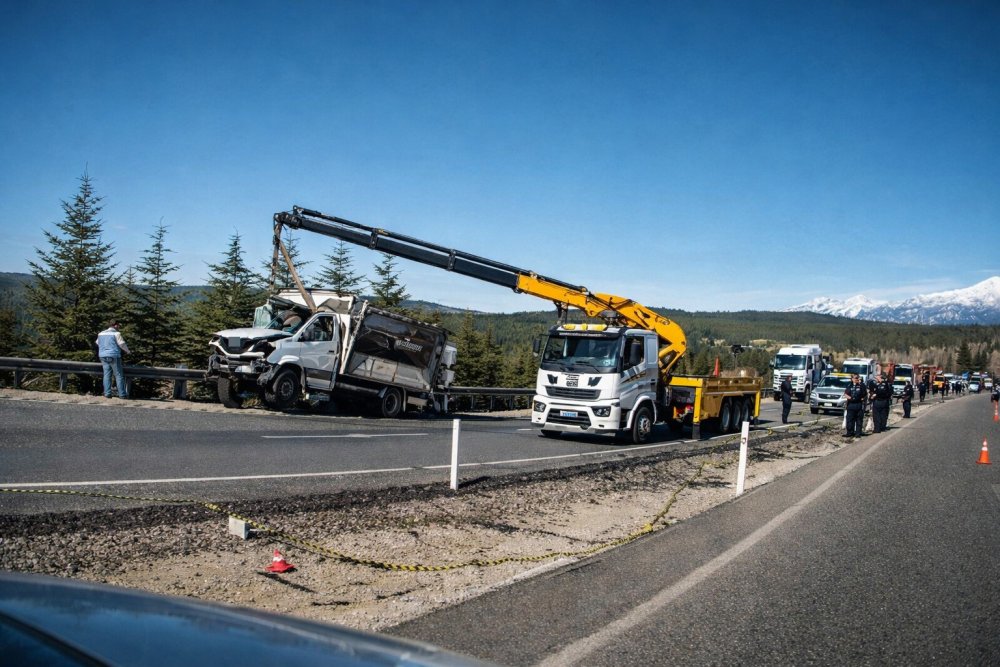 Denizli’de Feci Kaza: Baba Ve Oğlu Hayatını Kaybetti