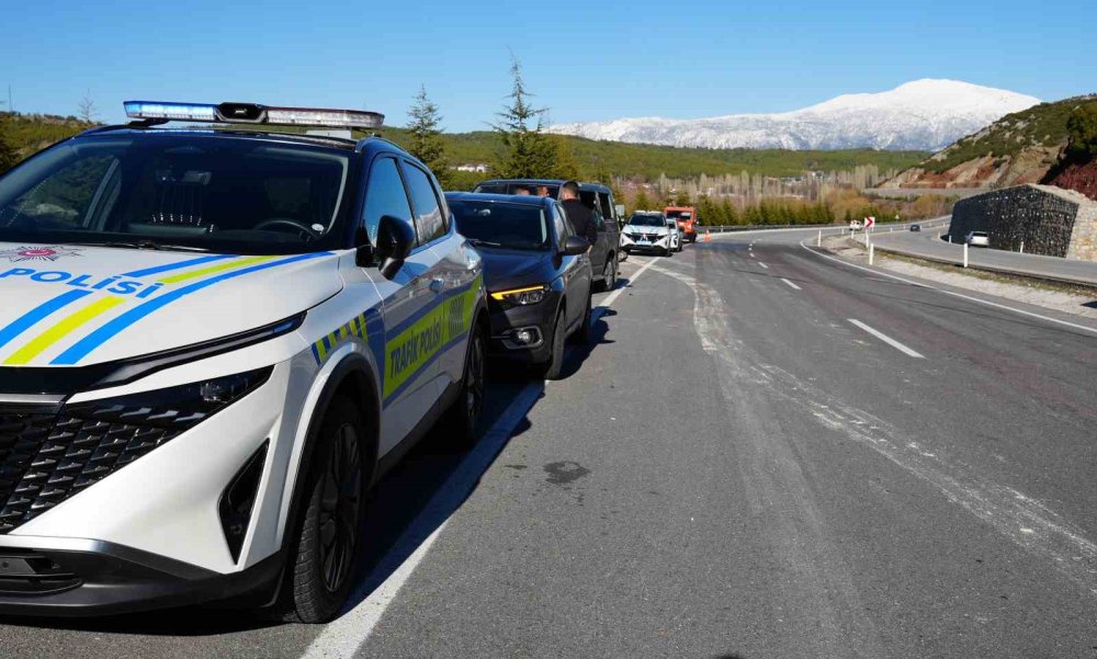 Denizli’de Feci Kaza: Baba Ve Oğlu Hayatını Kaybetti