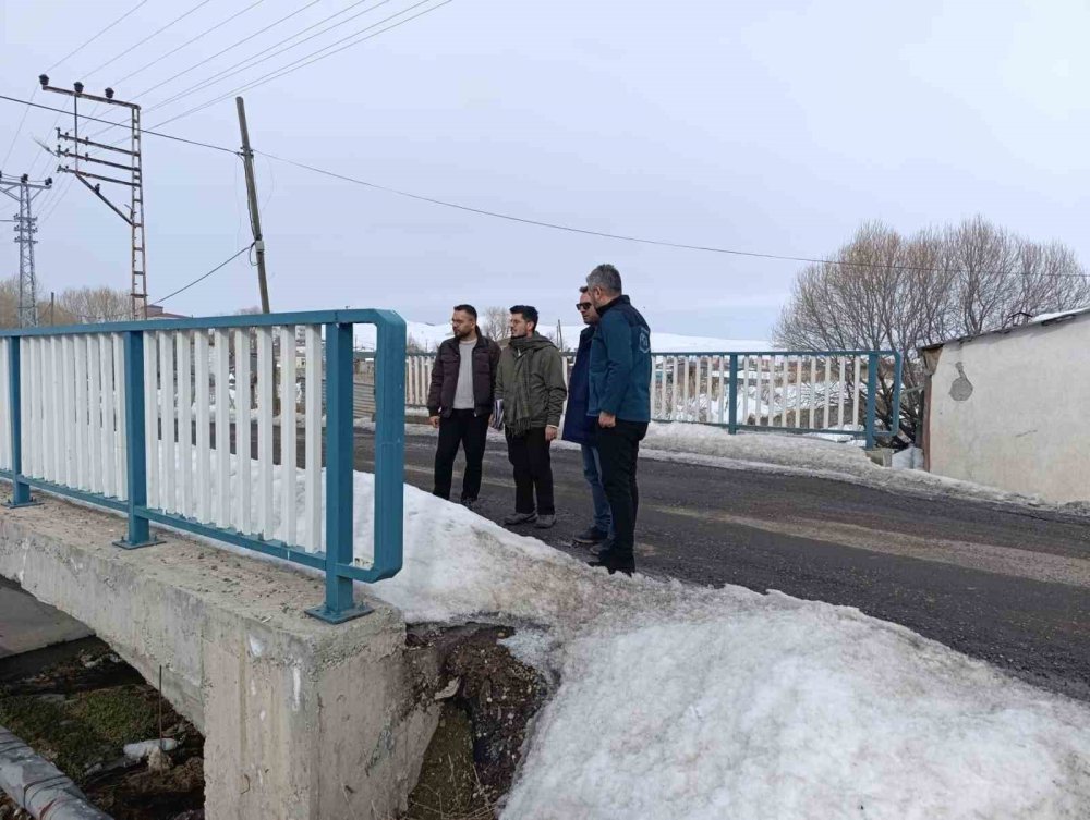 Göle’de Dereler Islah Ediliyor