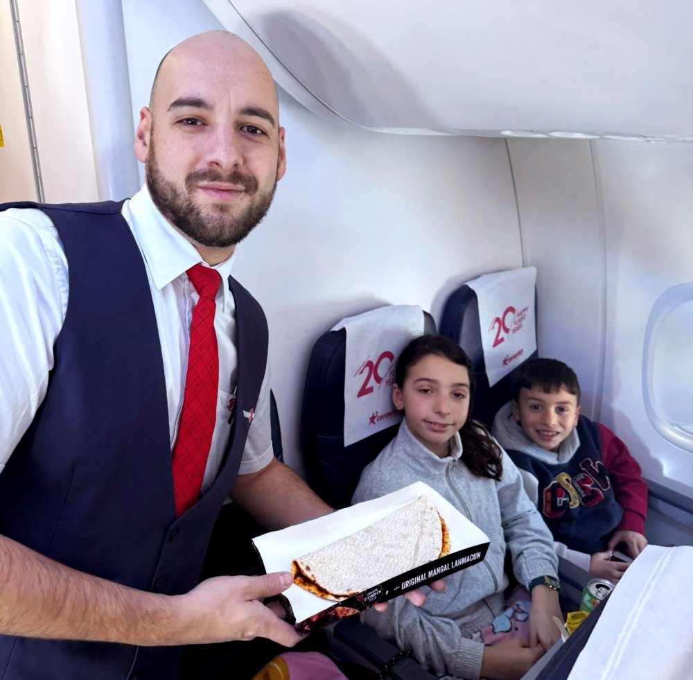 Corendon Airlines Uçuşlarında Mangal Lahmacun’a Yoğun İlgi