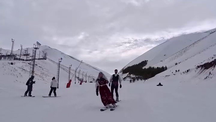 Palandöken’de Kar Bereketi.. Gece Kayağı ve Kültürel Renkler Bir Arada!
