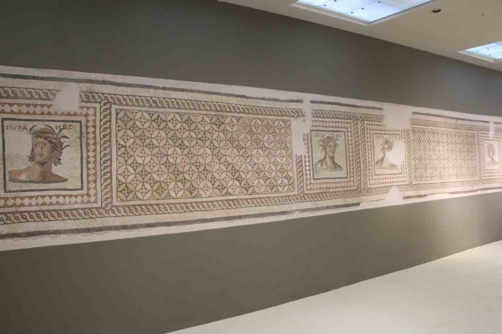 Mozaikler Yeniden Gün Yüzüne Çıkıyor.. Arkeoloji Müzesi Kademeli Açılacak!