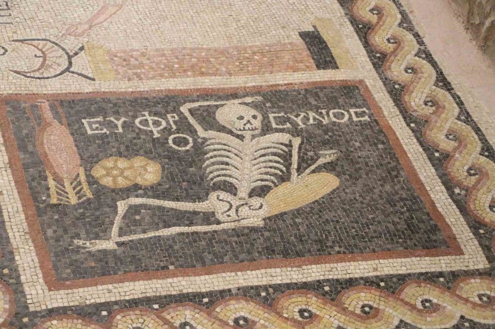 Mozaikler Yeniden Gün Yüzüne Çıkıyor.. Arkeoloji Müzesi Kademeli Açılacak!