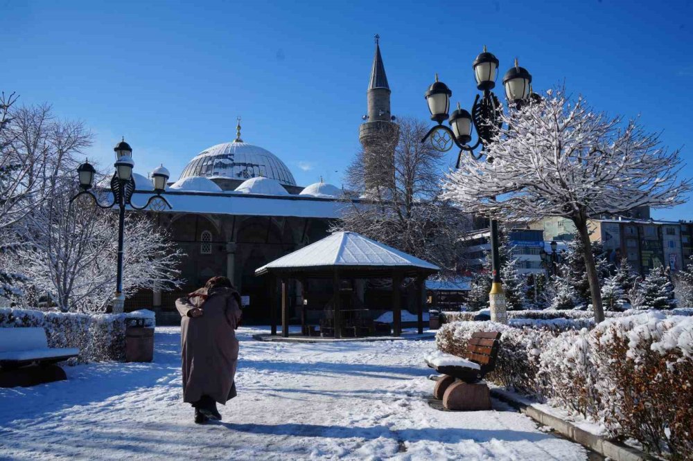 Erzurum Baharı Beklerken Kışı Yaşıyor