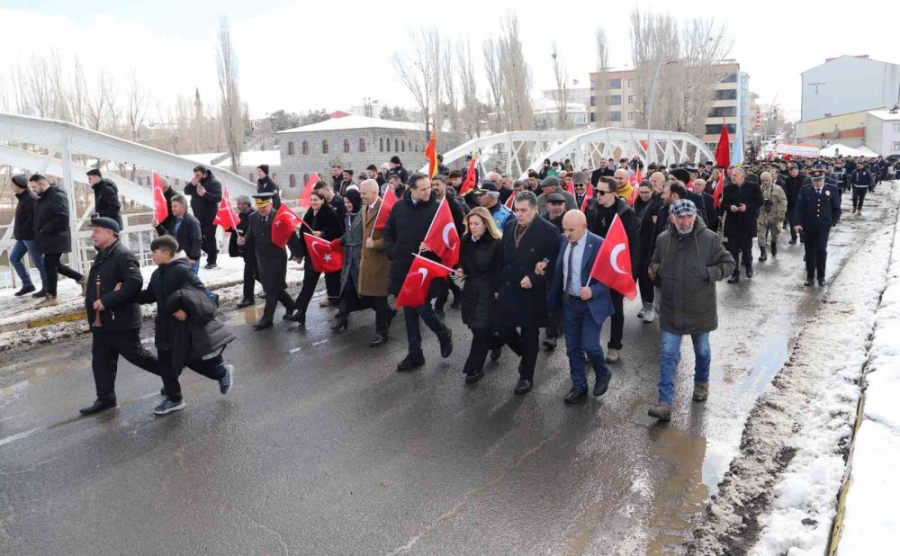 Solo Türk’ten Ardahan’ın Kurtuluş Gününde Nefes Kesen Gösteri