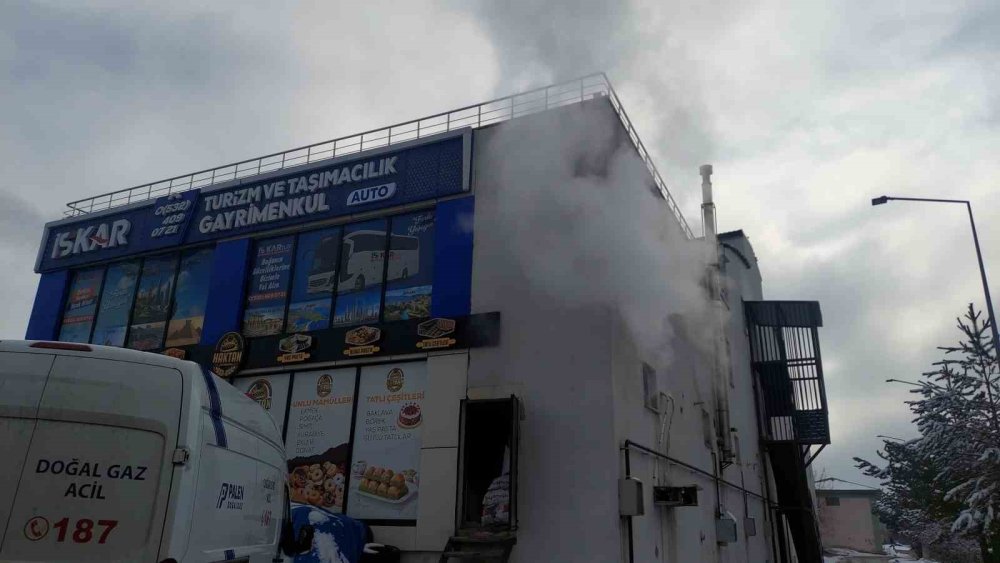 Ekmek Fırınında Yaşanan Patlama Korkuttu