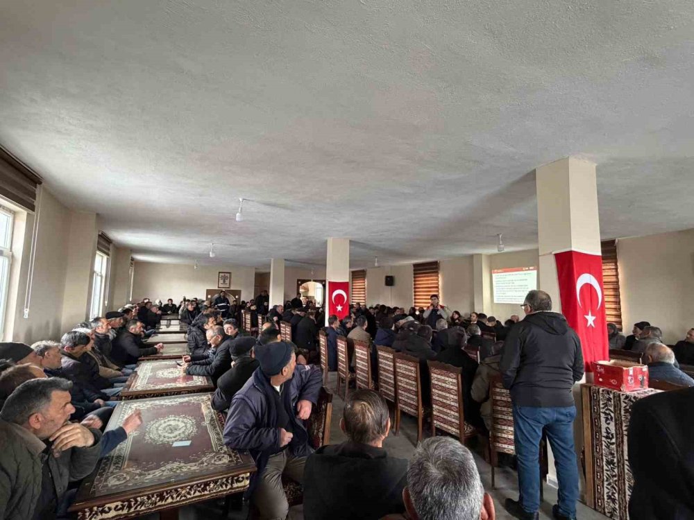 Kars’ta Üreticilere Bitki Koruma Eğitimi