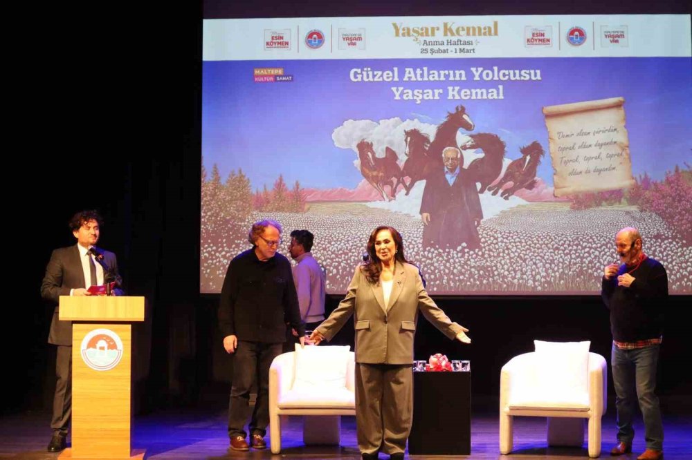 Türkan Şoray, Yaşar Kemal Anma Haftasında Sevenleriyle Buluştu