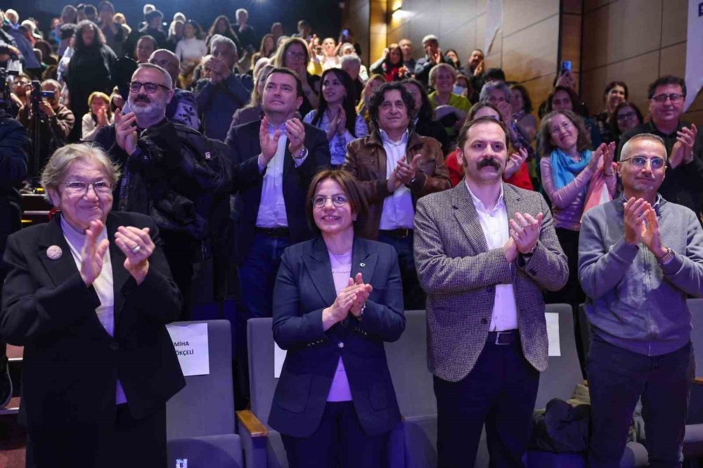 Türkan Şoray, Yaşar Kemal Anma Haftasında Sevenleriyle Buluştu