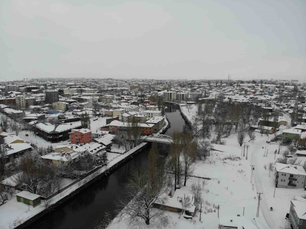 Büyüleyici Kış Manzarası.. Normale Dönmek İçin Çalışmalar Devam Ediyor!
