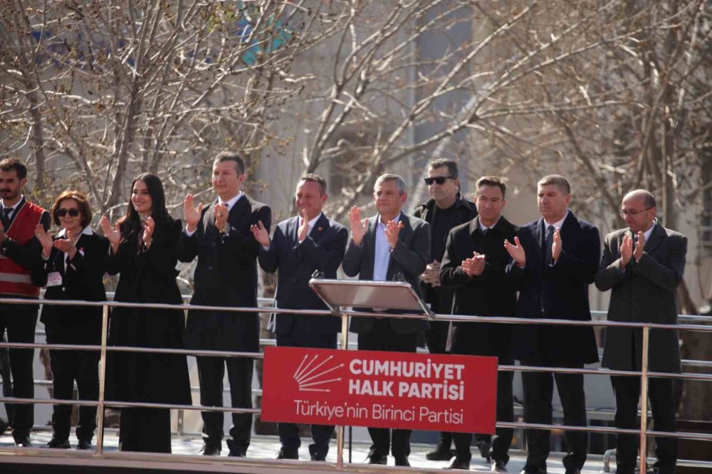 CHP Genel Başkanı Özel: "İran’ın Kararını İran Halkı Verecektir"
