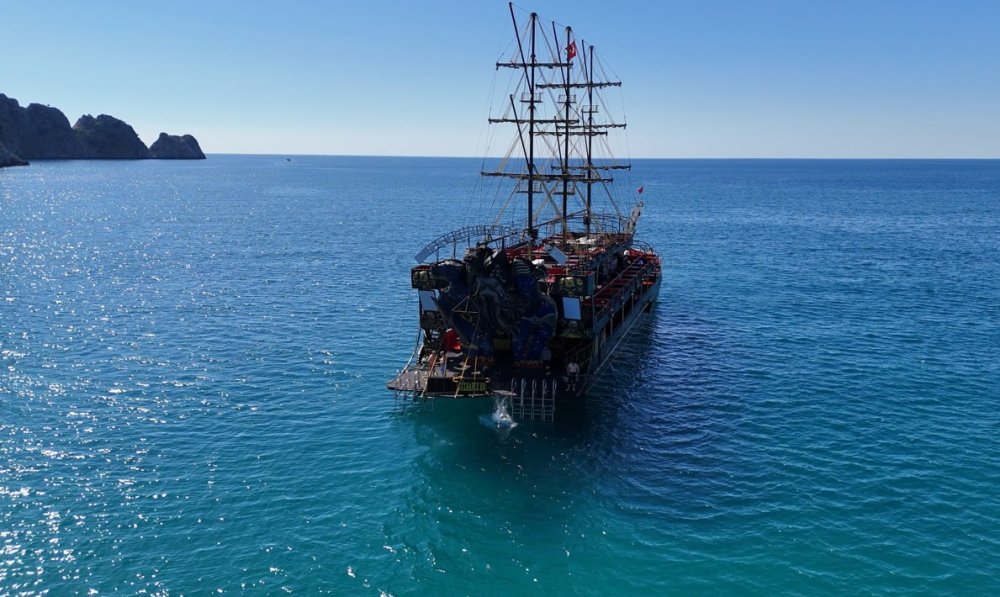 Alanya’da Mart Güneşi.. Hava Sıcaklığı 18’e Çıktı, Sahiller Harekenlendi