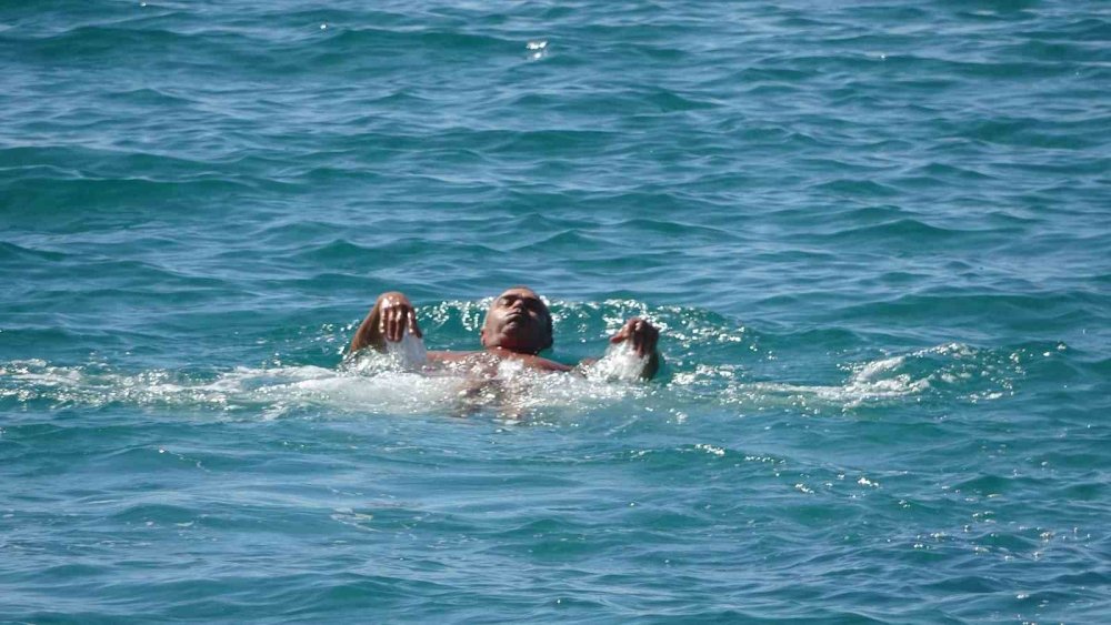 Alanya’da Mart Güneşi.. Hava Sıcaklığı 18’e Çıktı, Sahiller Harekenlendi