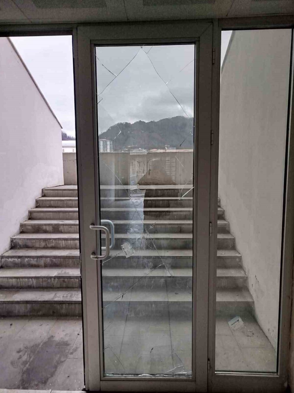 Amatör Lig Maçı’nda Olay Çıktı.. Musluklar Söküldü, Camlar Kırıldı!