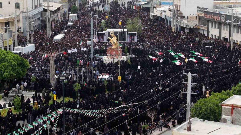 Ortadoğu'da Gerilim Tırmanıyor.. Okul Saldırısında 165 Öğrenci Hayatını Kaybetti!