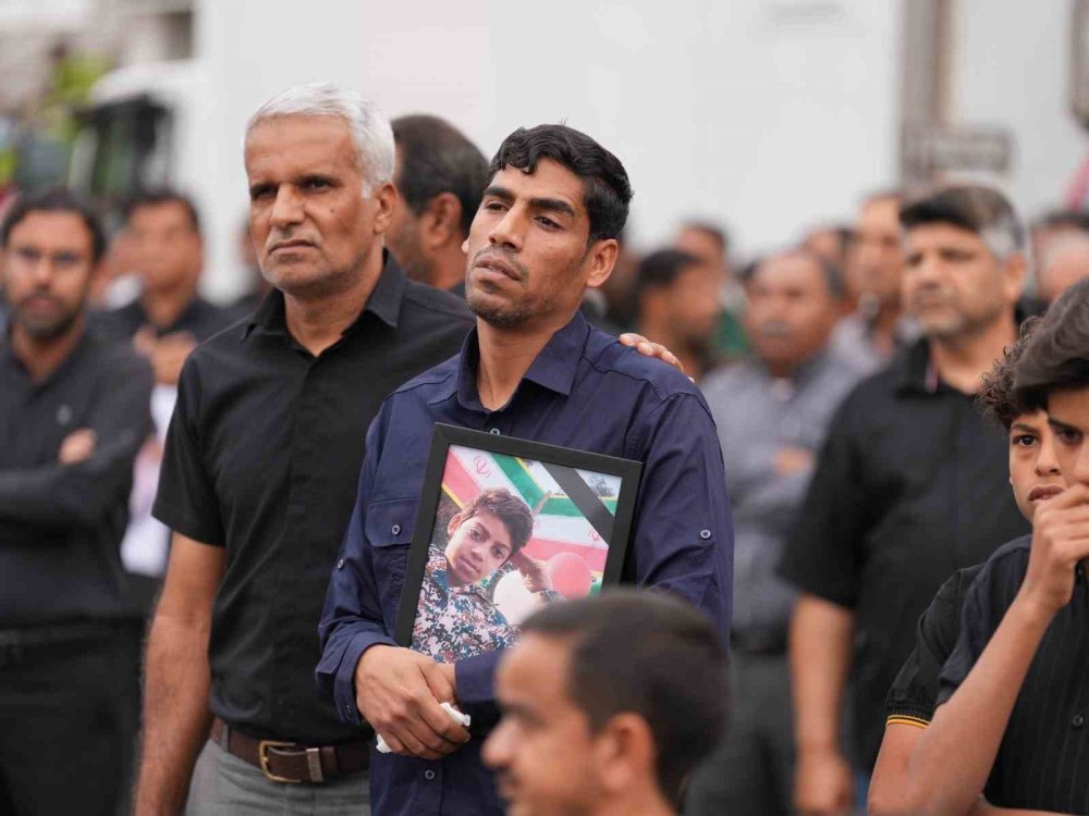 Ortadoğu'da Gerilim Tırmanıyor.. Okul Saldırısında 165 Öğrenci Hayatını Kaybetti!