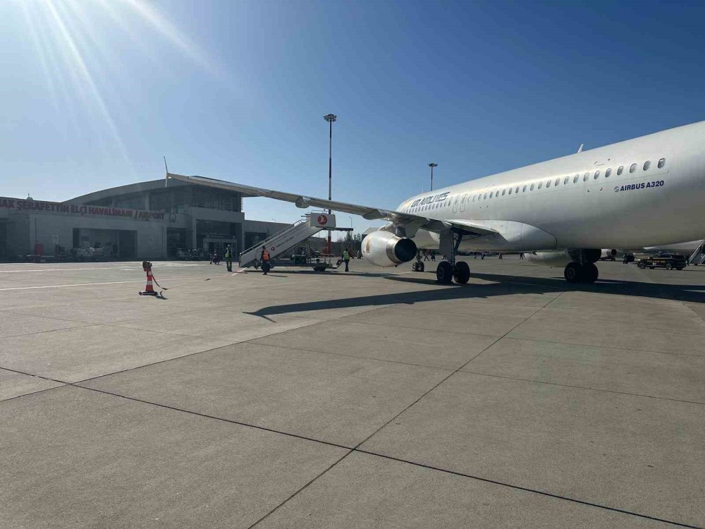Savaş Rotayı Şırnak’a Çevirdi: Erbil Uçakları Şerafettin Elçi Havalimanı’na İniyor
