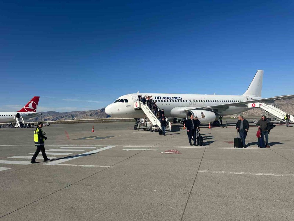 Savaş Rotayı Şırnak’a Çevirdi: Erbil Uçakları Şerafettin Elçi Havalimanı’na İniyor