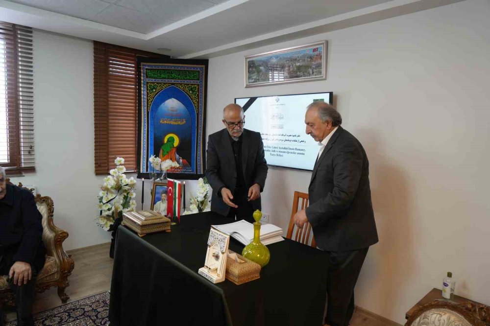 ABD ve İsrail Saldırılarına Tepki.. Erzurum’da İran’a Destek Mesajı!