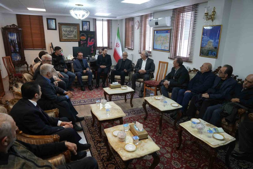 ABD ve İsrail Saldırılarına Tepki.. Erzurum’da İran’a Destek Mesajı!