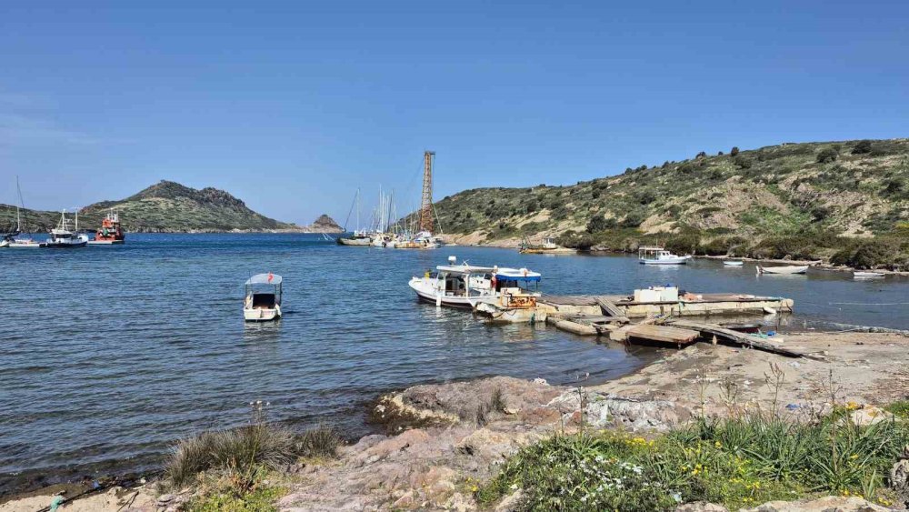 Bodrum’da Kaçak İskelelerin Yıkımına Başlandı