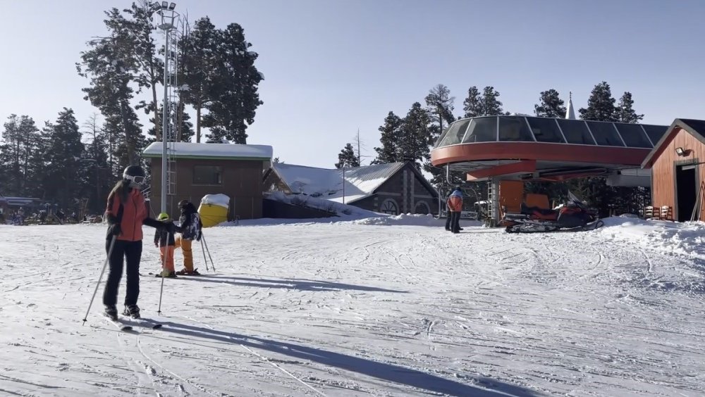 Sarıkamış’ta Kar Kalınlığı 2 Metreyi Aştı.. Sezon Nisan’a Uzayacak!