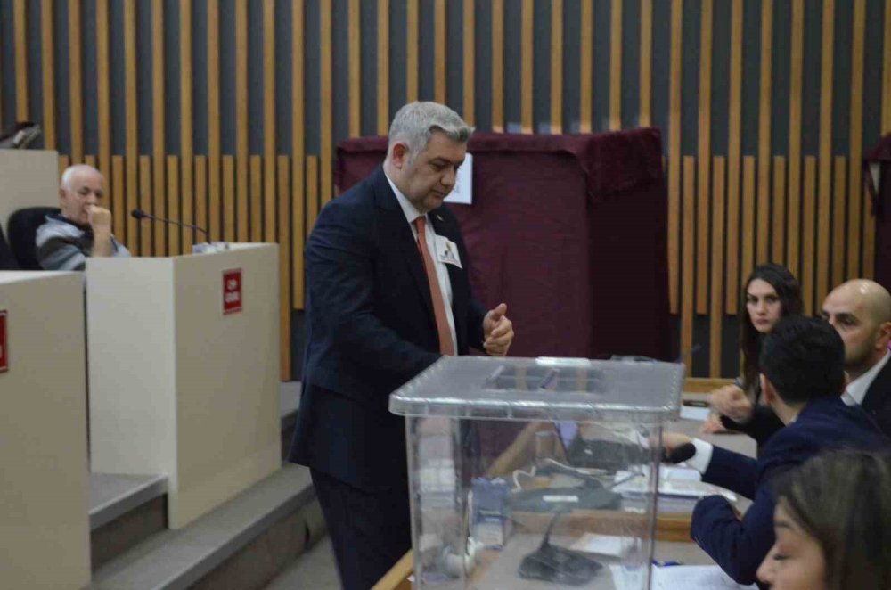 Bolu Belediyesi’nde Başkanvekili Seçildi.. Mehmet Tuna Özcan Göreve Geldi!