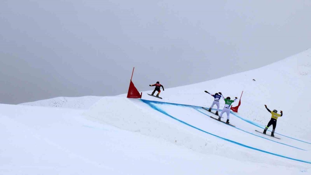 Palandöken’de Dünya Kupası Heyecanı.. 15 Ülkeden 300 Sporcu Erzurum’da!