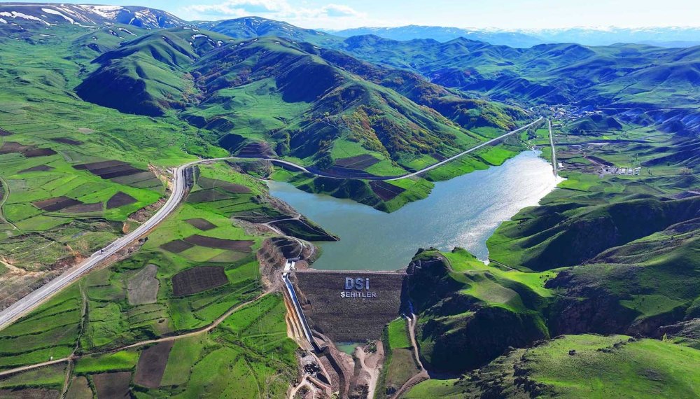 Erzurum’da Su Bereket Oldu: 615 Bin Dekar Arazi Sulamaya Açıldı