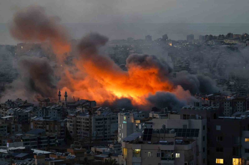 Savaşın 8’inci Günü.. İran’da Can Kaybı Artıyor, Gerilim Bölgeye Yayılıyor!