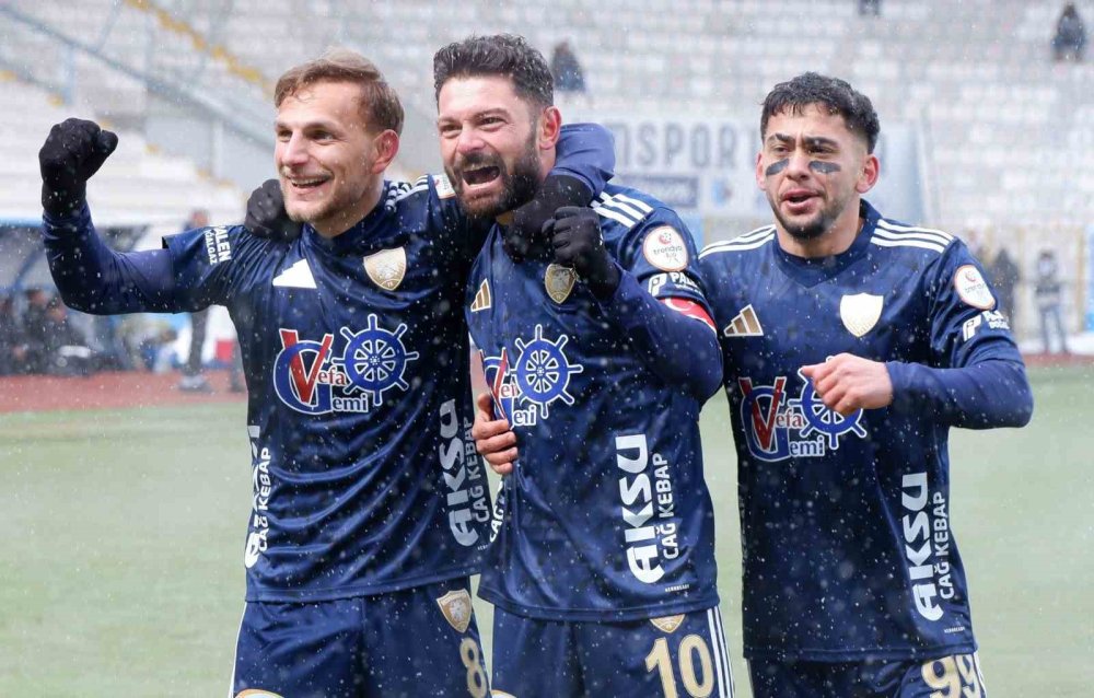 Trendyol 1. Lig: Erzurumspor Fk: 8 - Manisa Fk: 1