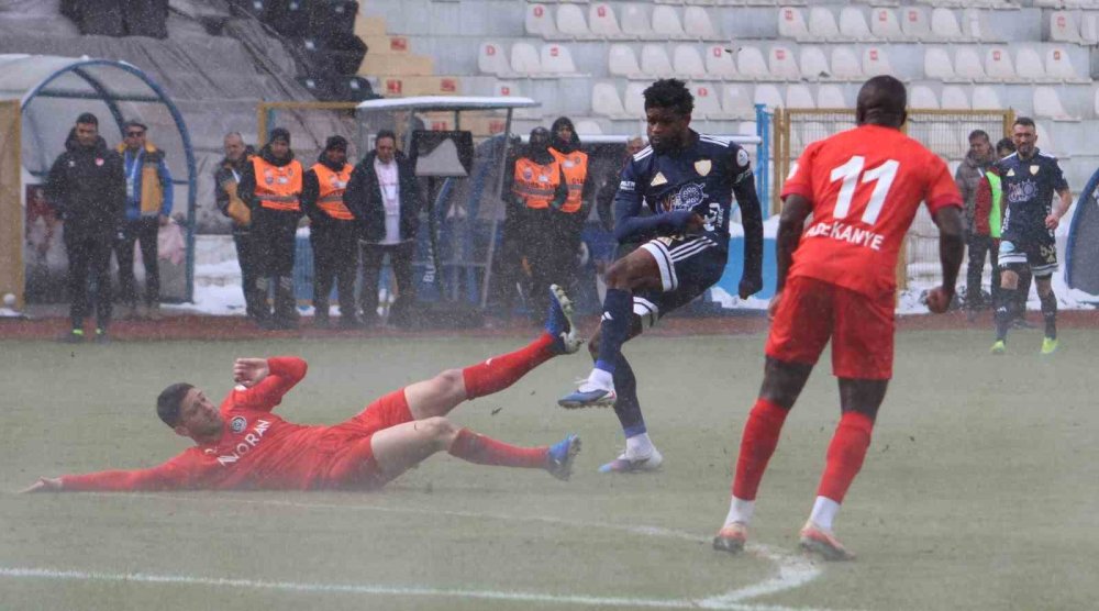 Trendyol 1. Lig: Erzurumspor Fk: 8 - Manisa Fk: 1