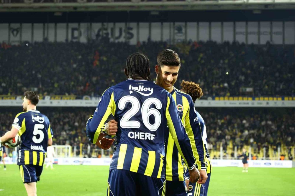 Kadıköy’de Nefes Kesen Maç.. Fenerbahçe 90+5’te Kazandı!
