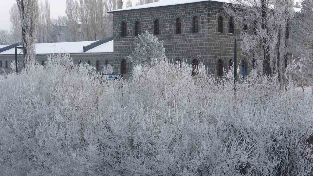 Ardahan’da Dondurucu Soğuk.. Göle’de Termometreler -24,5’i Gösterdi!