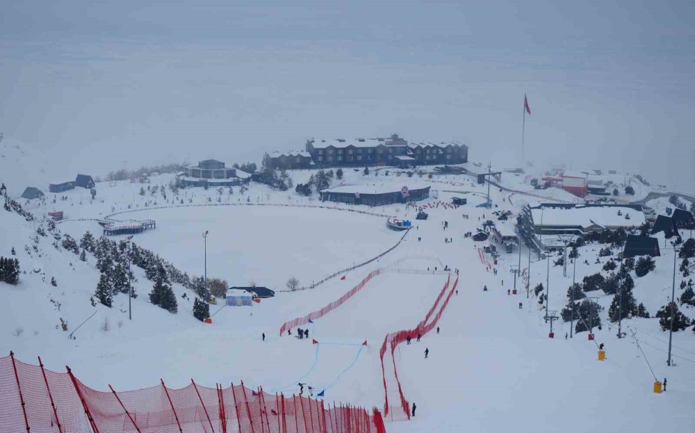 Kış Sporları Tutkunları İçin Veriler.. Türkiye’nin En Çok Kar Alan Kayak Merkezleri!