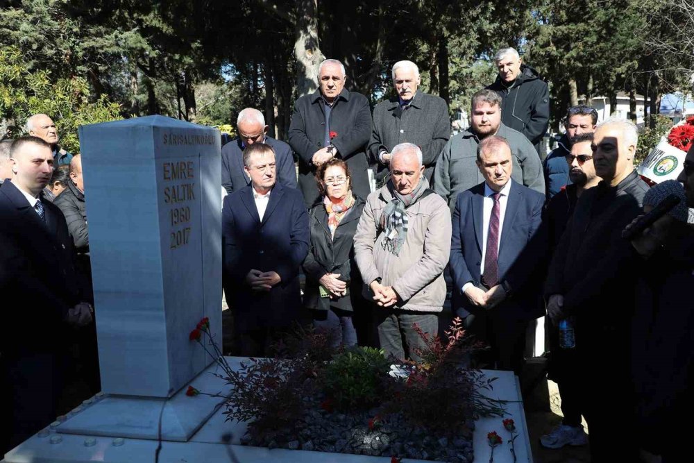 Emre Saltık Unutulmadı.. Ailesi ve Sevenleri Kabri Başında Buluştu!