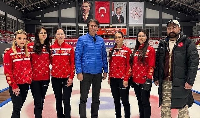 Dünya Şampiyonası İçin Zorlu Viraj.. Kadın Curling Milli Takımı Sahada!