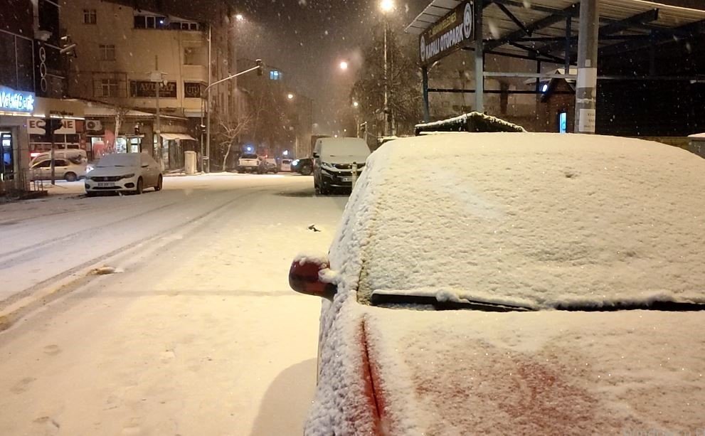 Ardahan’da Kar Yağışı Etkili Oldu