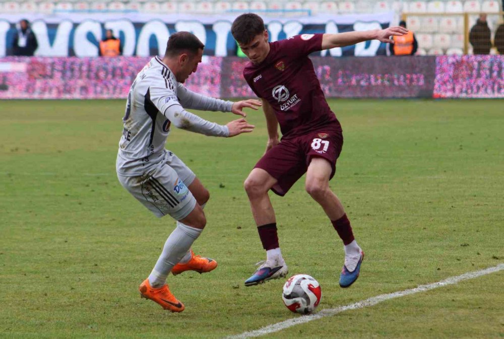 Erzurumspor Zirve Takibini Sürdürdü.. Hatayspor’u 3-0 Mağlup Etti!