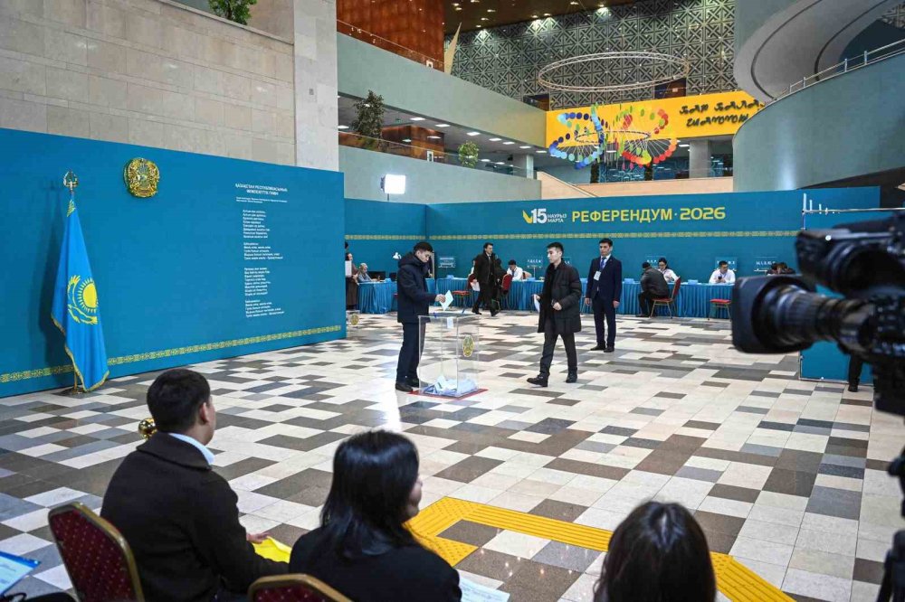 Kazakistan’da Yeni Anayasa Referandumu.. Ülke Sandık Başında!