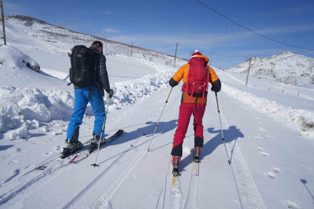 Ağrı Dağı Eteklerinde Kayak.. Bu Potansiyel Değerlendirilmeli!