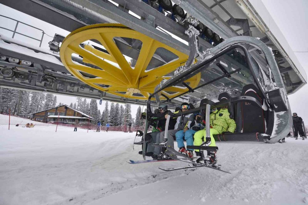 Batı Karadeniz’in En Uzun Pistine Sahip Ilgaz Dağı, Bayram Tatilinde Kayak Severleri Ağırlayacak