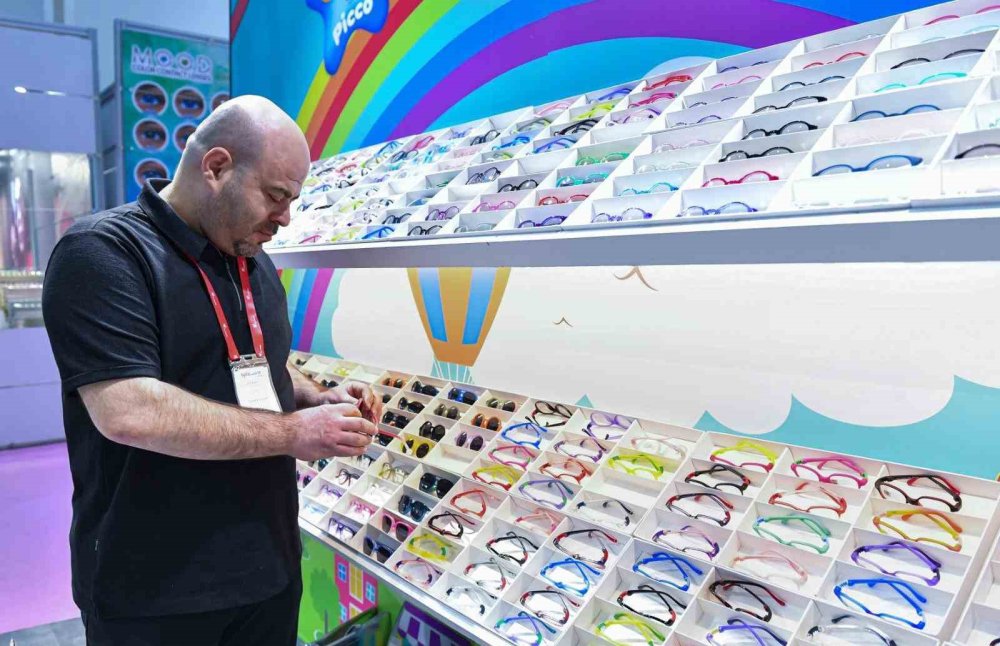 Optic World İ̇zmir 27 Mart’ta Kapılarını Açıyor