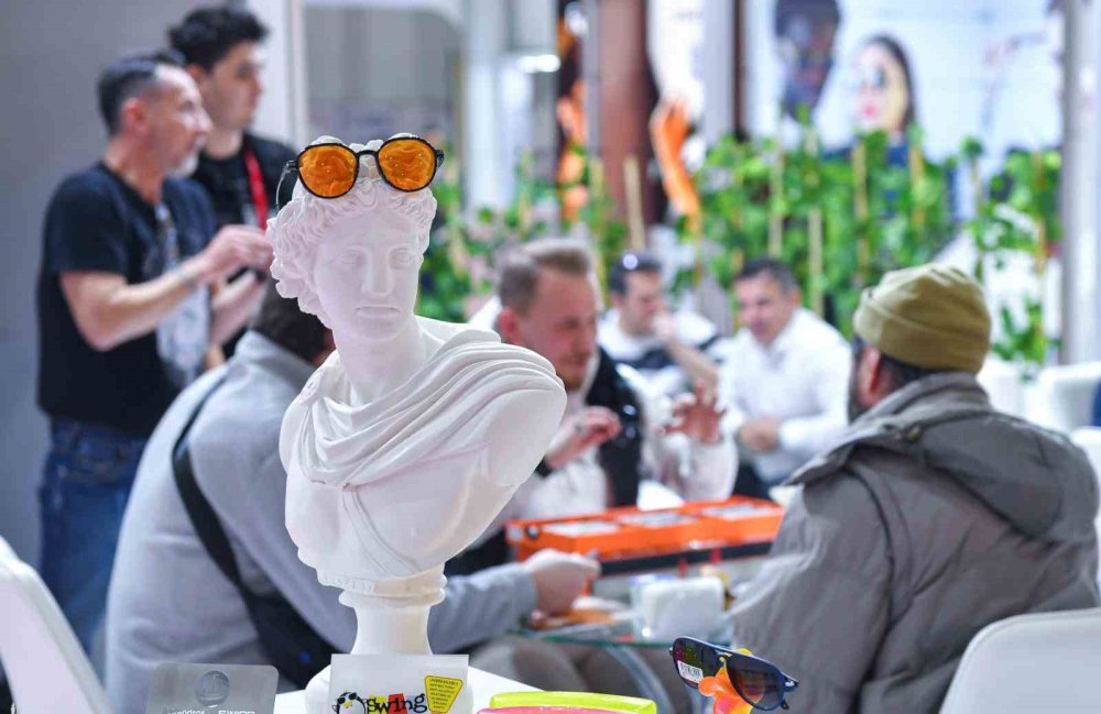 Optic World İ̇zmir 27 Mart’ta Kapılarını Açıyor