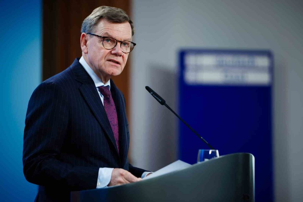 Wadephul: "İran’da Kontrollü Bir Rejim Değişikliği Gerçekçi Olmayan Bir Fikirdir"