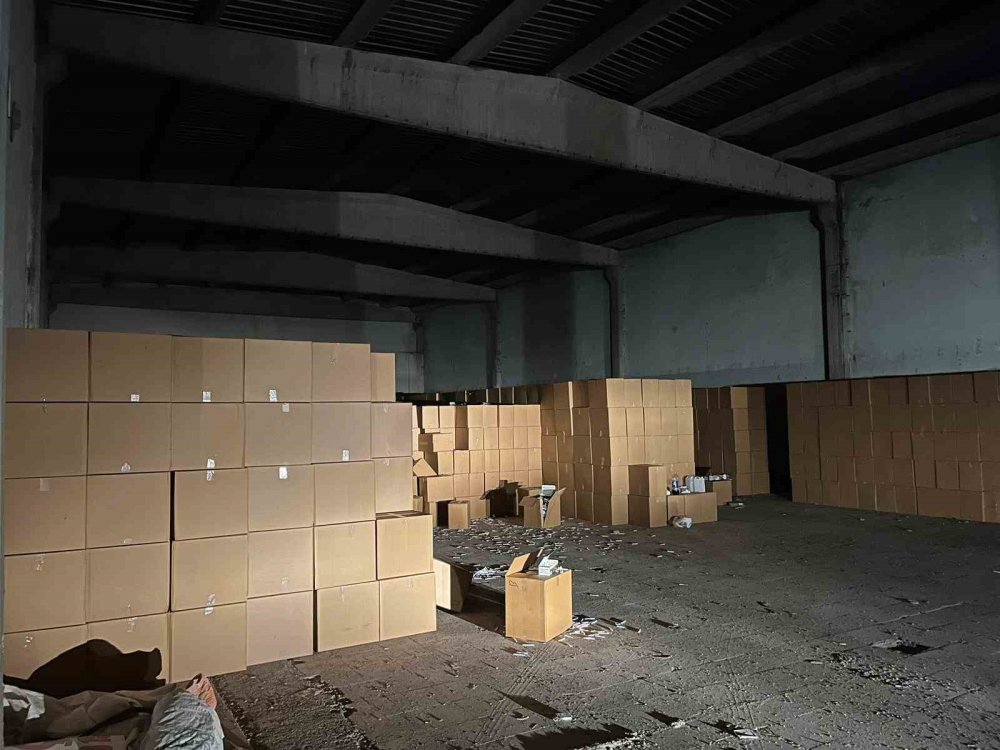 Adana’da Rekor: 144 Milyon Kaçak Makaron Ele Geçirildi